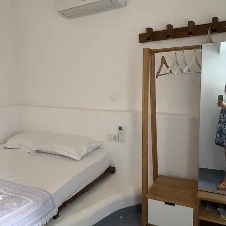 Δωμάτια σε οικογενειακή κατοικία Eden In Teos