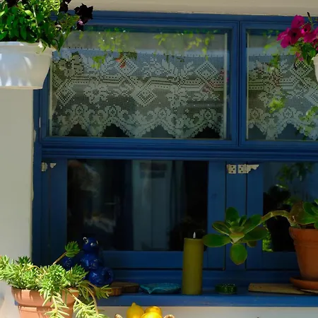 Δωμάτια σε οικογενειακή κατοικία Eden In Teos Seferihisar