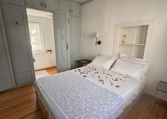 Eden In Teos منزل للإقامة سفيريهيسار